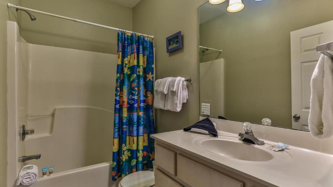 Biglows Bungalow - About A Quarter Mile To Private Neighborhood Beach Access, Pet Friendly, Community Pool Дестін Екстер'єр фото